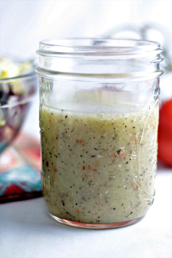 Olive Garden Creamy Italian Dressing (copycat) - Mindy's Cooking Obsession