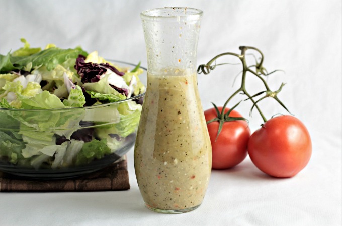Olive Garden-Style Salad with Creamy Italian Dressing